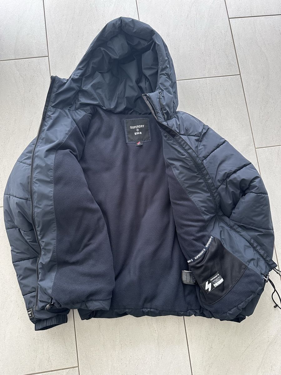 Superdry Vestes: Daunenjacke - Superdry – D'occasion à Fällanden par kmu_np9w 2