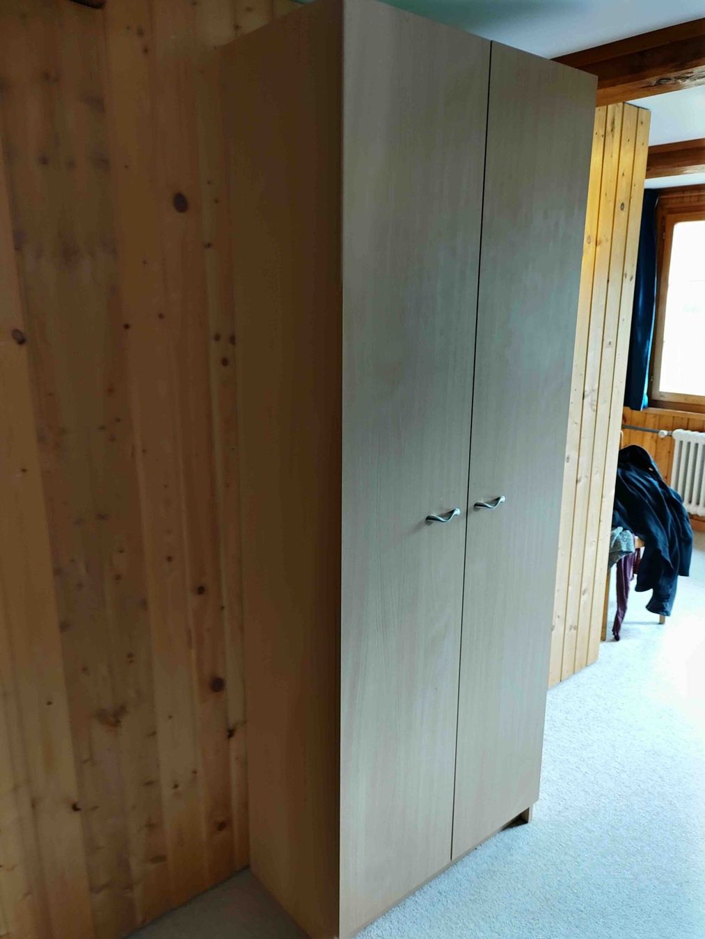 Armoires: Kleiderschrank – D'occasion à Niederscherli par mudhoneygelb 5