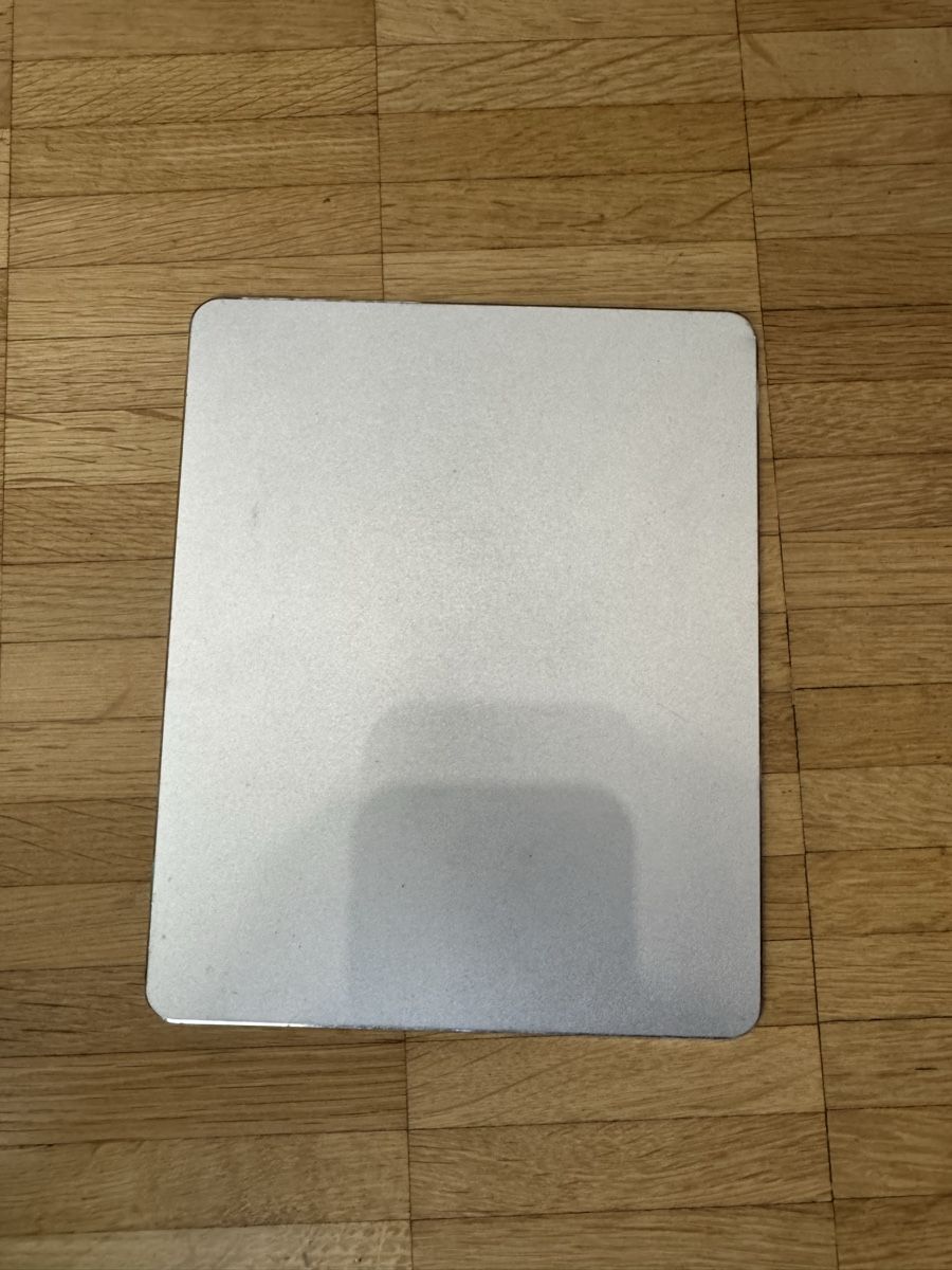 Tappetini per mouse: Mausepad argentato – Usato da Viganello venduto da BlackPanda0003