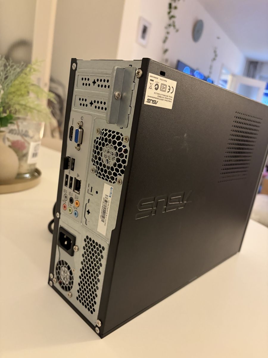Asus PC: Asus PC - P6-P8H61E – Nuovo (secondo la descrizione) da Meyrin venduto da silencator 1