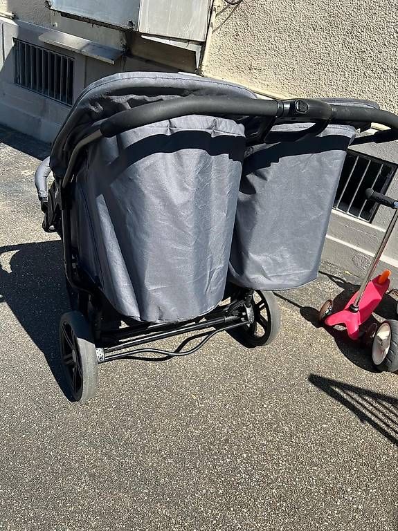 Poussette: Zwillings-Kinderwagen  – D'occasion à Widnau par Christoph3336 1