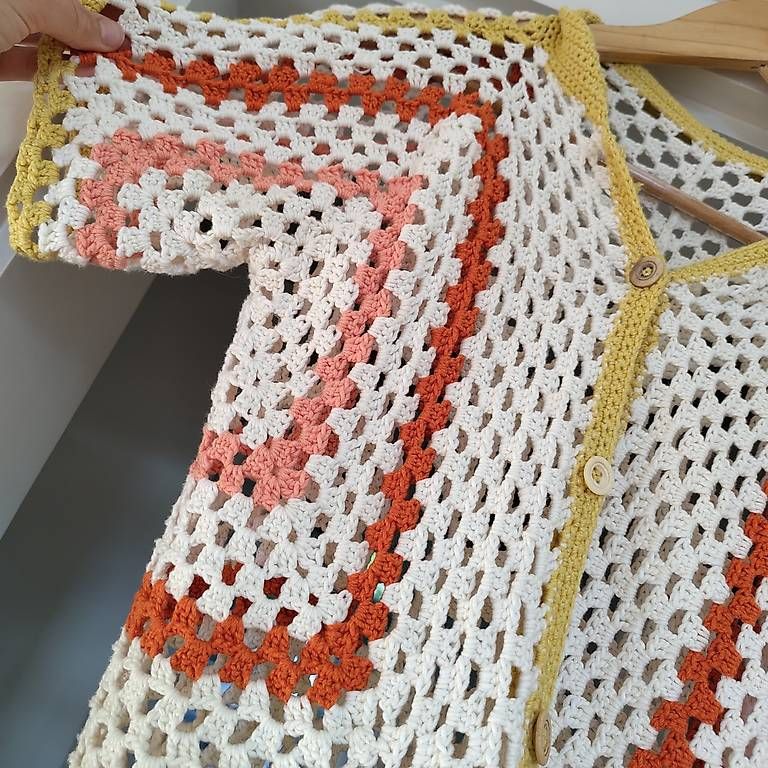 T-shirt: Crochet Shirt #selfmade – Usato da Brugg AG venduto da katha.rina 1