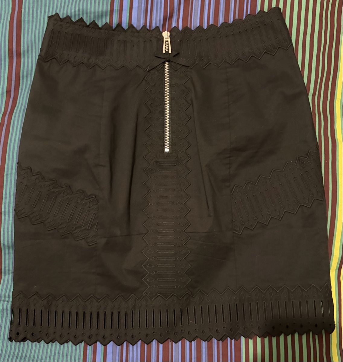 Karen Millen Gonne: Jupe noire Karen Millen – Usato da Genève venduto da AlBE909 1