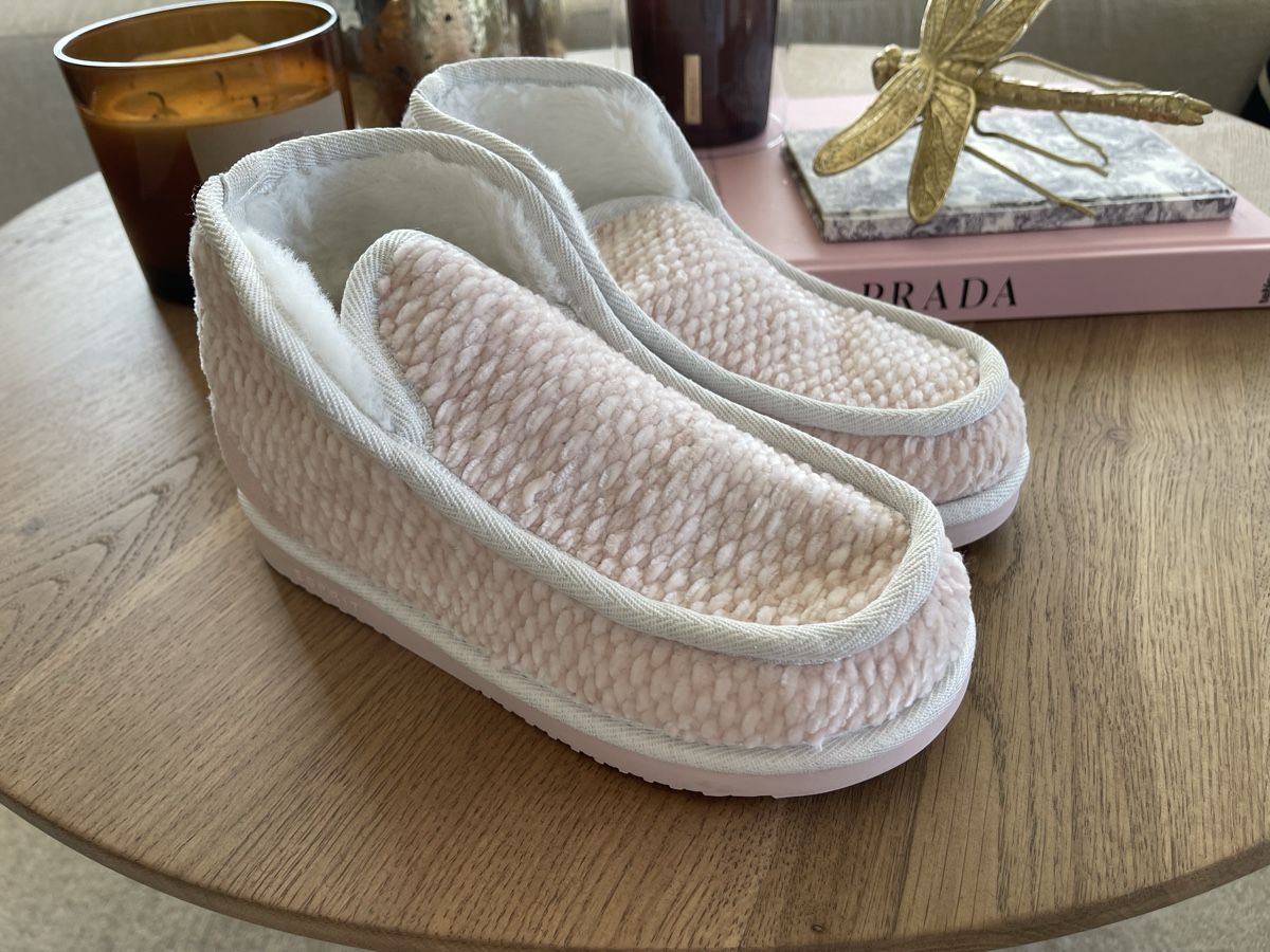 Esprit Scarpe per ragazzi: Esprit Kinder Hausschuhe GR. 34 – Usato da Inwil venduto da 0107MI 1
