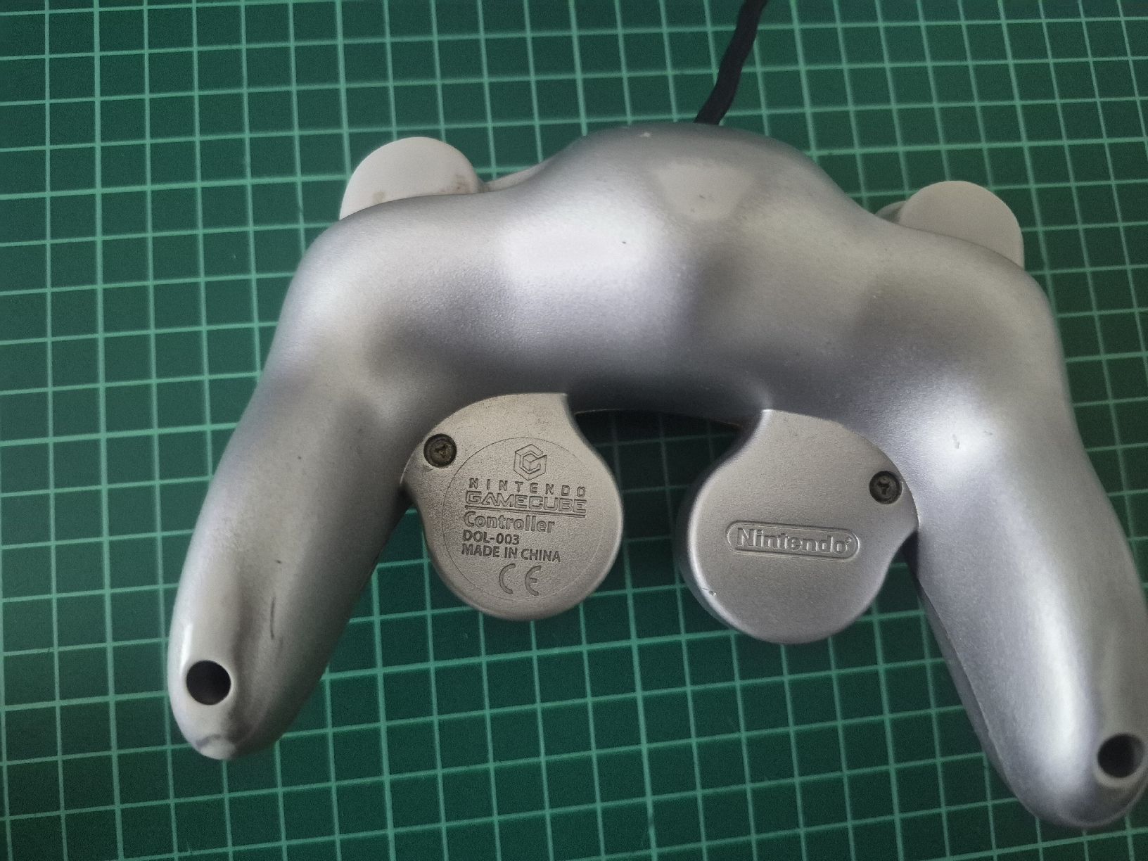 Nintendo Manettes: Nintendo GameCube Controller silber Modell DOL-003 – D'occasion à Meyrin par Retro-GZ 2