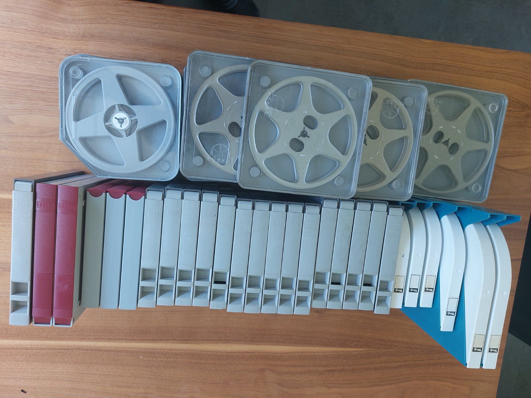Filme: Super 8 Spulen – Gebraucht aus Bowil von Mustache