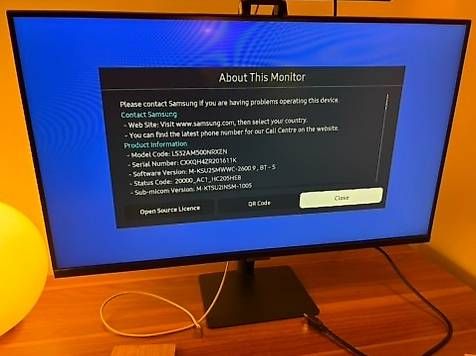 Monitor: Monitor 32 in (Smart) – Usato da Zürich venduto da jac4331