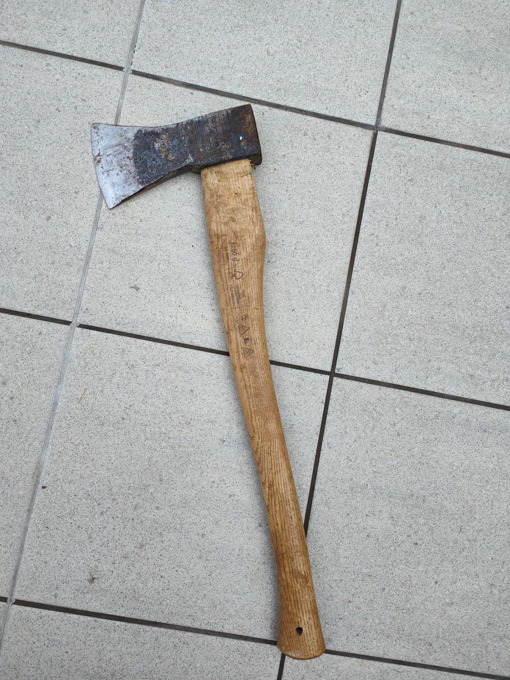 Tutti gli attrezzi: Axt/Beil 1.250 kg / 60 cm – Usato da Schöftland venduto da sil_bn9x
