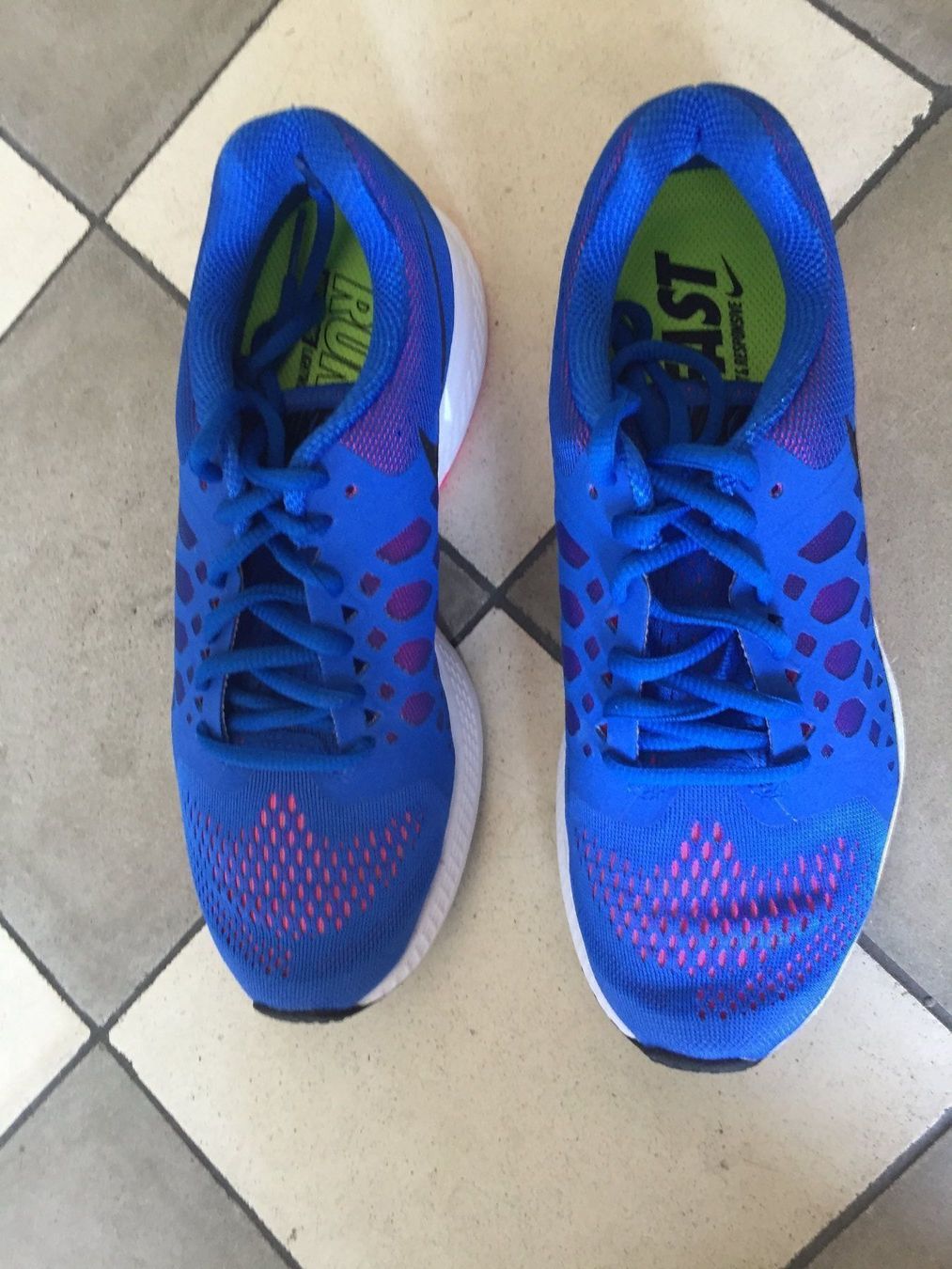 Nike Scarpe da donna: NIKE, Damen-Runningschuhe, Gr.38 – Nuovo e nell'imballaggio originale da Eglisau venduto da vfe7 1