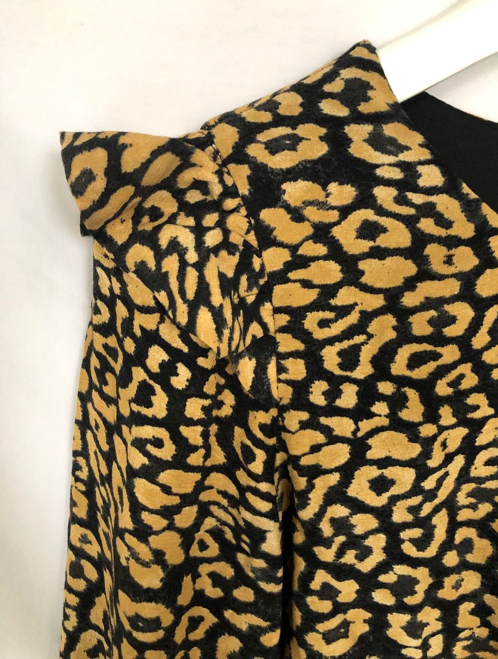 Zara Kleider: Superbe robe Zara imprimé léopard taille XS comme neuve – Neu (gemäss Beschreibung) aus Coppet von Vanessamode 4
