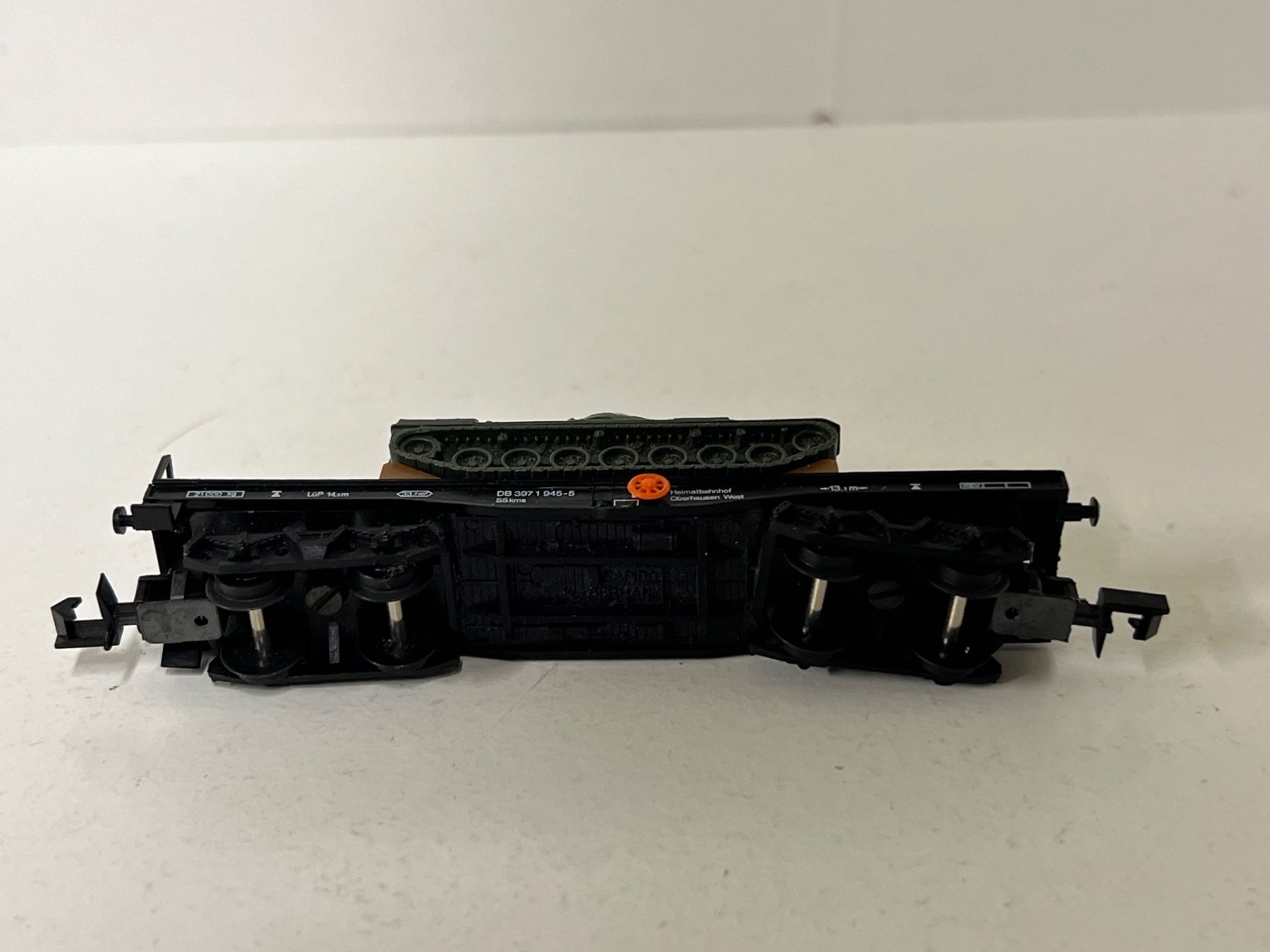 Arnold Modellini di ferrovie: Spur N Arnold Flachwagen beladen mit Panzer – Usato da Geroldswil venduto da TopTrain54 5