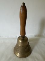 Handglocke mit Holzgriff und Eidgenössischem Wappen, Messing