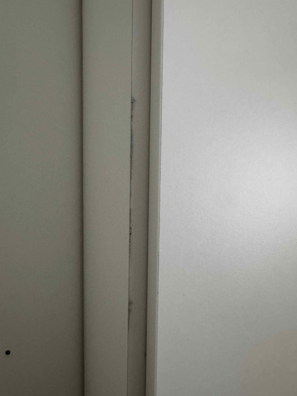 Interio Schränke: Kleiderschrank - Milo - Interio - Edelweiss - 2mx2.2mx0.4m – Gebraucht aus Zürich von hemis 6