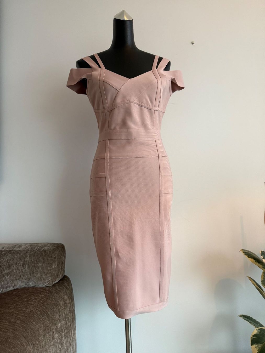 Vestiti: Kleid Etuikleid Gr.38/M – Nuovo (secondo la descrizione) da Altendorf venduto da RedHairBeast