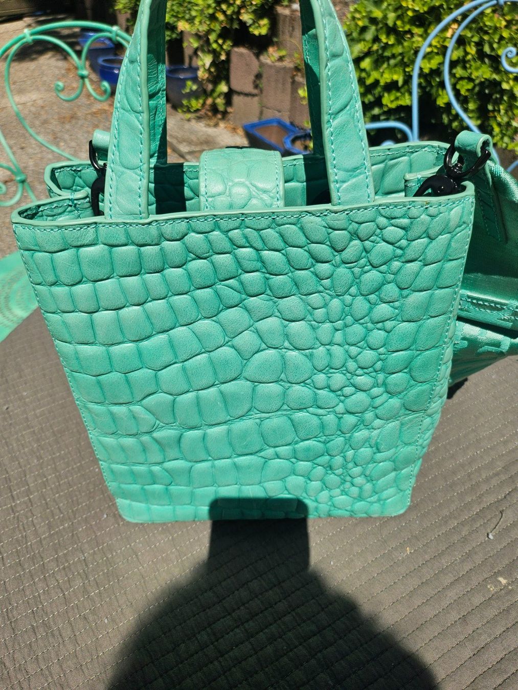 Liebeskind Taschen für Damen: Liebeskind Tasche Kroko Paper S- wunderschöne Farbe – Gebraucht aus Triesen von Teddyeddy 3
