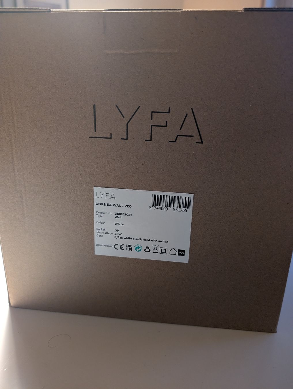 Lampade: LYFA CORNEA 220 wall light – Nuovo e nell'imballaggio originale da Zürich venduto da Monterosa1 5