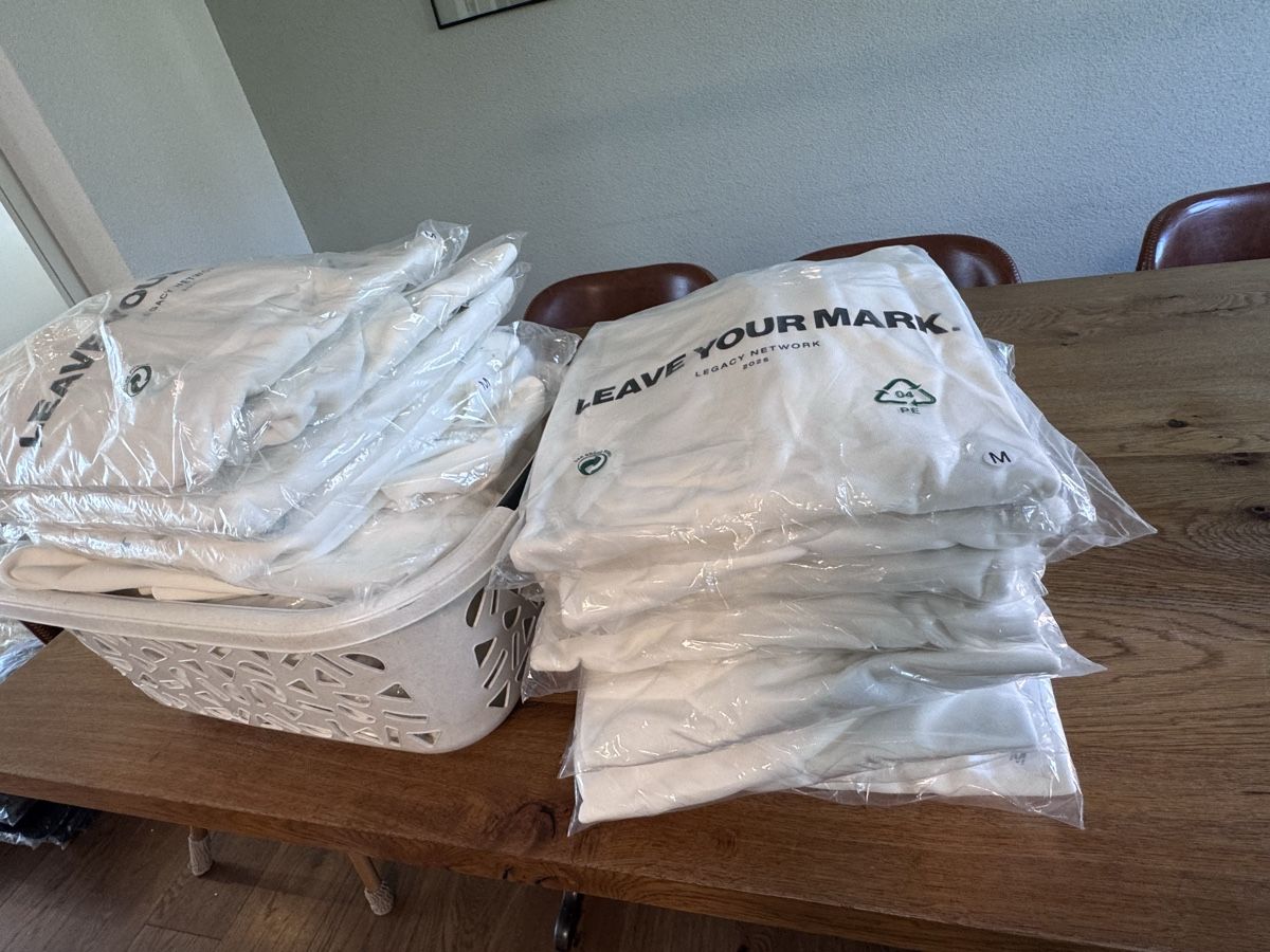 Maglioni & Felpe: 18 Legacy Network Hoodie Kapuzenpullover Grösse M – Nuovo (secondo la descrizione) da Niederbüren venduto da Oetschli 9