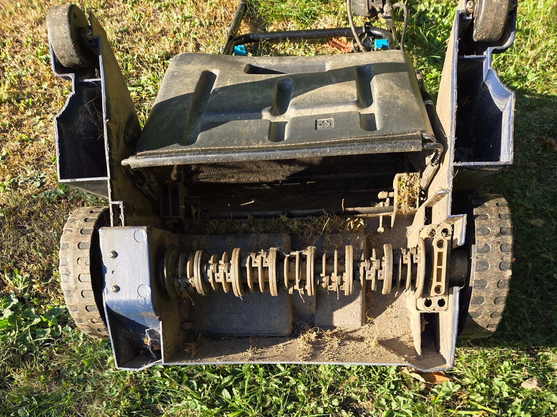 Einhell Bodenbearbeitungsgeräte: Elektro Vertikutierer Einhell BG-SA 1231 – Gebraucht aus Bonstetten von hicksp 2