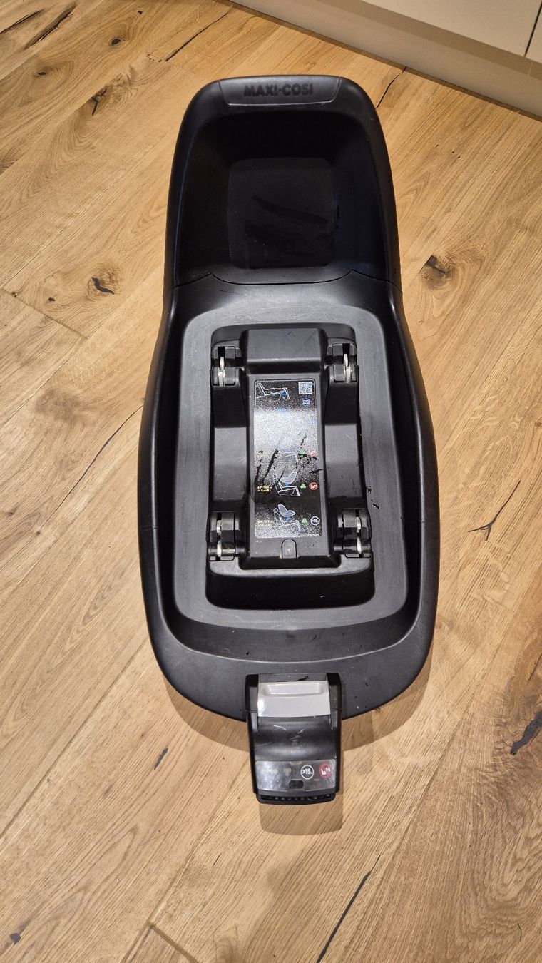 Maxi-Cosi Seggiolini per auto: Maxi-Cosi 2wayFix ISOFIX Basisstation – Usato da Sundlauenen venduto da kajoglanz 4