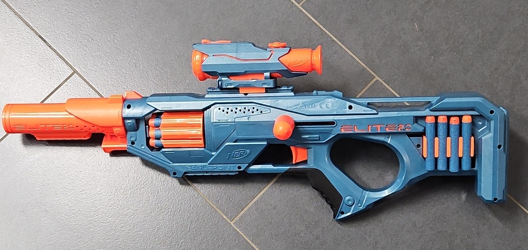 Nerf Spielzeuge: Nerf Elite Commander Blaster mit Zielfernrohr – Neu (gemäss Beschreibung) aus Villnachern von fca_9pks