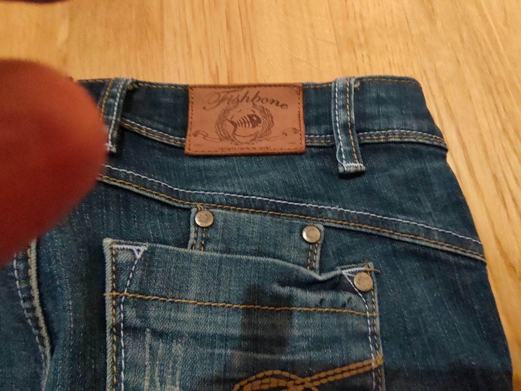 Jeans: Jeans von Fishbone Gr.26 – Usato da Regensdorf venduto da Donaldduck0907 2
