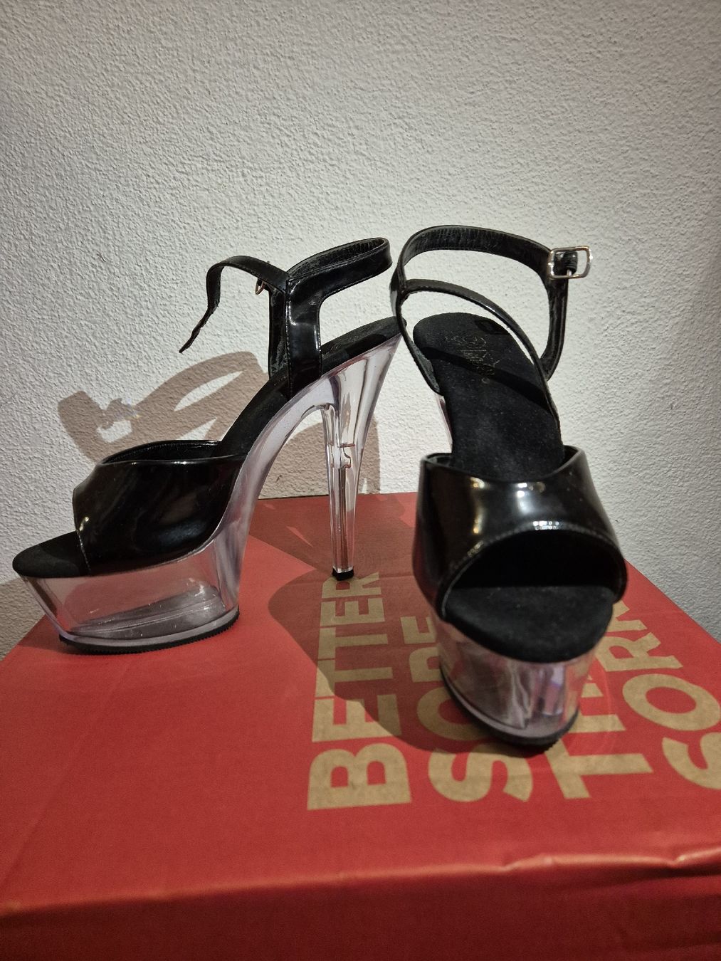 Scarpe da donna: tacchi alti marca pleaser – Usato da Roveredo GR venduto da mar_8nzd