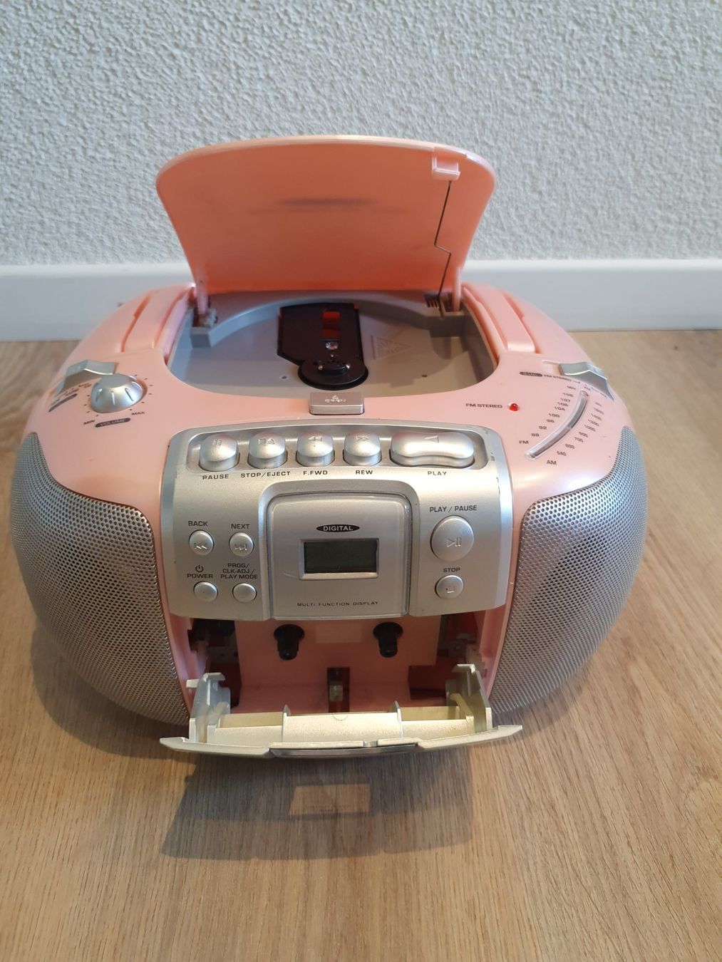 Audio- & Mediensysteme: CD und Kasettenradio – Gebraucht aus Frauenfeld von Thomas_m79 2