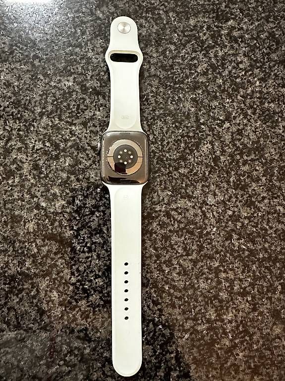 Smartwatch: Apple Watch Series 6 GPS, 44mm – Usato da Wil SG venduto da arj_8hhq 3