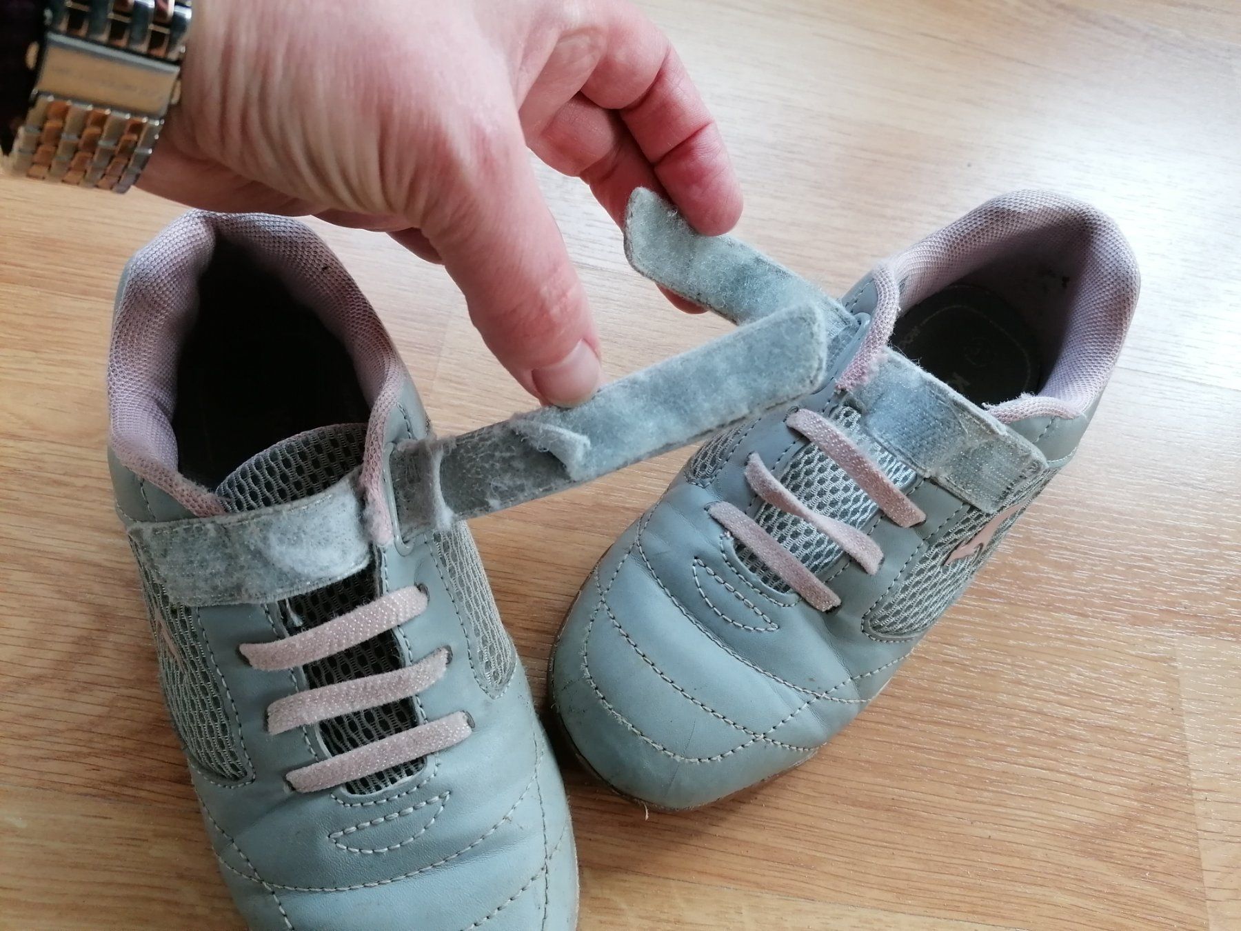 Chaussures filles: Turnschuhe Gr. 30 – D'occasion à Büttikon AG par Amineah 1