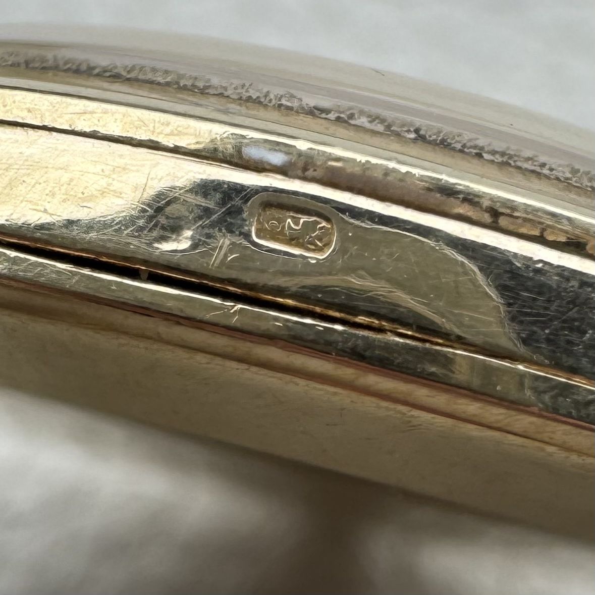 Universal Genève Orologi: Universal Geneve Microrotor 18K Gold – Usato da Zürich venduto da Chamanit2024 3