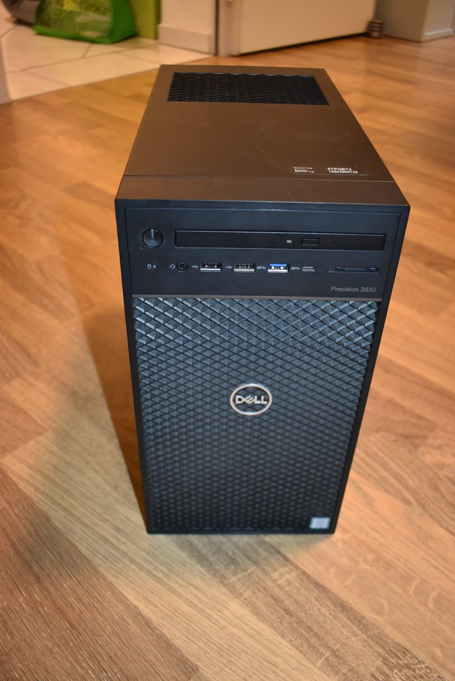 Dell PCs: Dell Precision 3630 Tower mit Windows 11 Pro – Gebraucht aus Schönenberg TG von Scania10