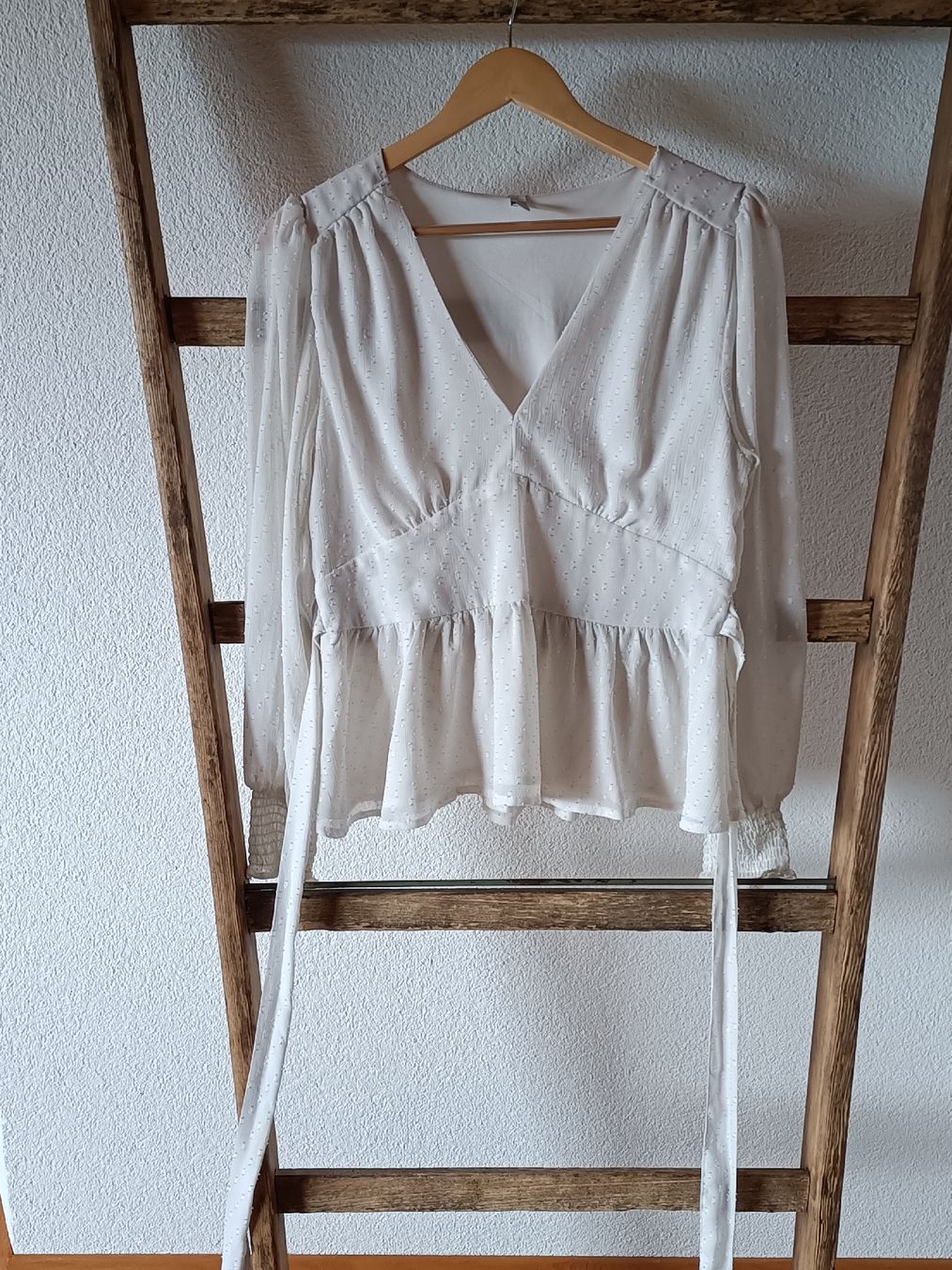 Chemisiers: Weisse Bluse XL  – D'occasion à St. Gallen par jan_ccx7