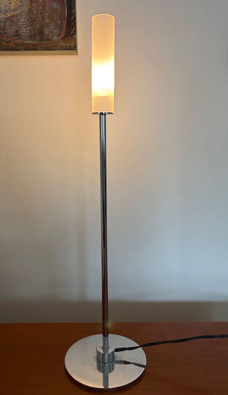 Lampade: Tischlampe, Chrom mit Milchglas – Usato da Luzern venduto da Lampion 2
