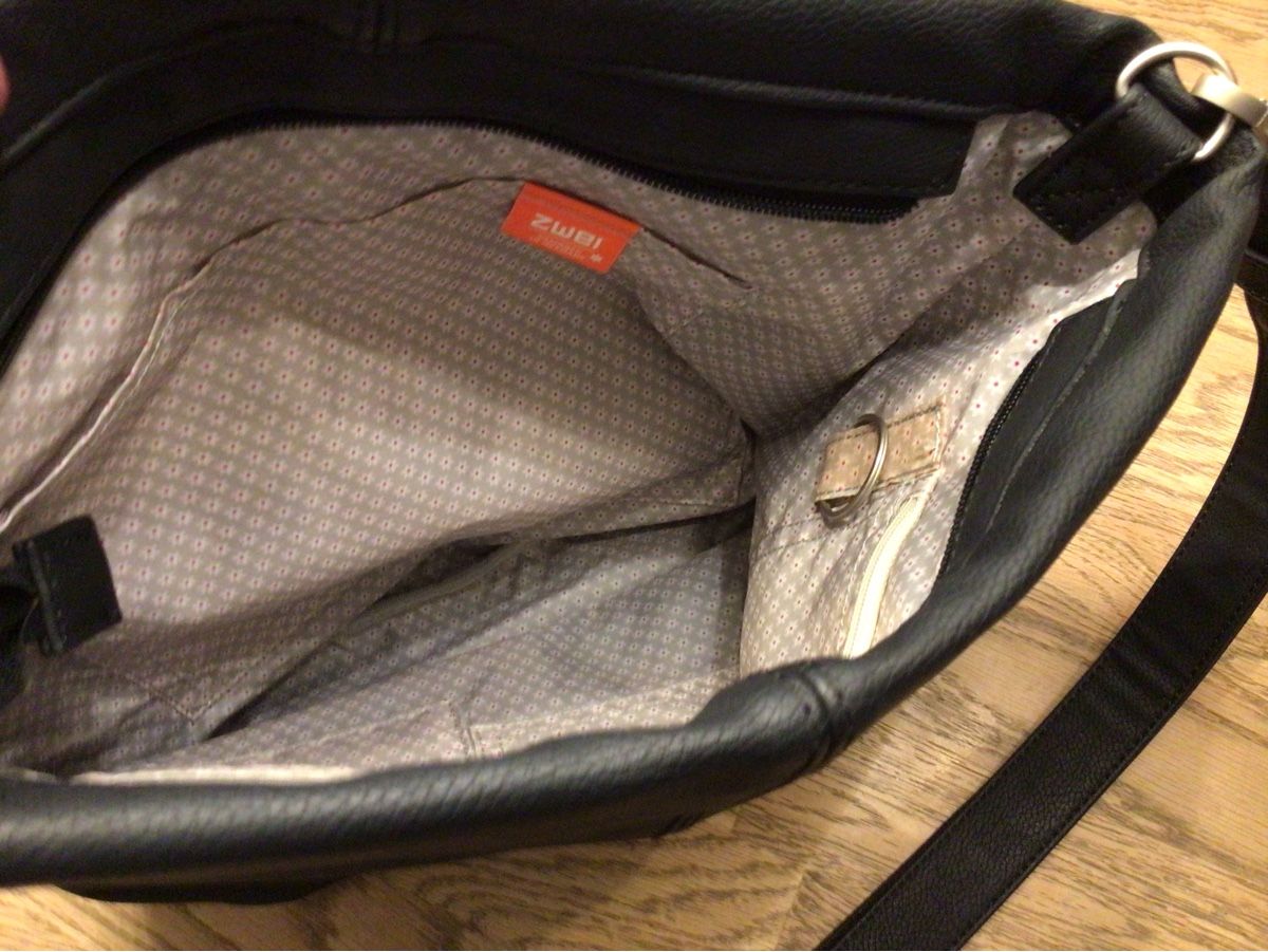 Zwei Sacs: ZWEI Unhängetasche – Neuf (Voir description) à Pfyn par Iron766 1