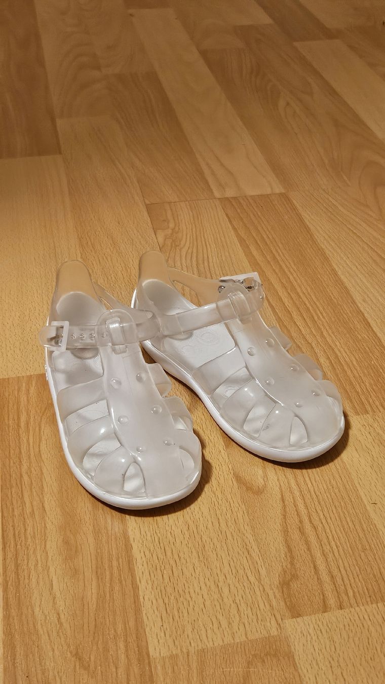 Chicco Scarpe per ragazzi: Badeschuhe Gr 25 Chicco – Nuovo (secondo la descrizione) da Murten venduto da RYO_RYO