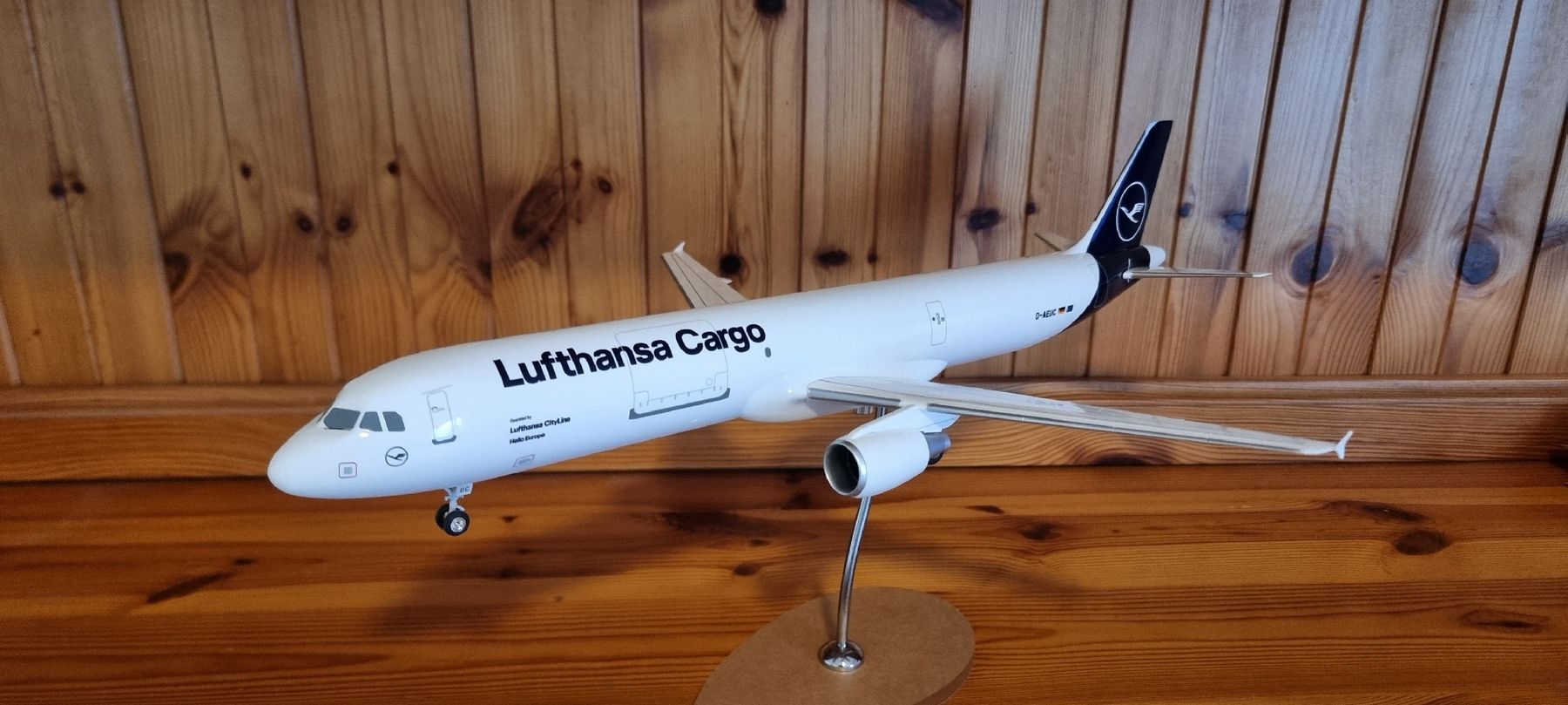 Airbus Kit di modellismo & Modellini statici: Limox Wings. Lufthansa Cargo Flugzeug Modell, 1:100 – Nuovo (secondo la descrizione) da Bettlach venduto da United83