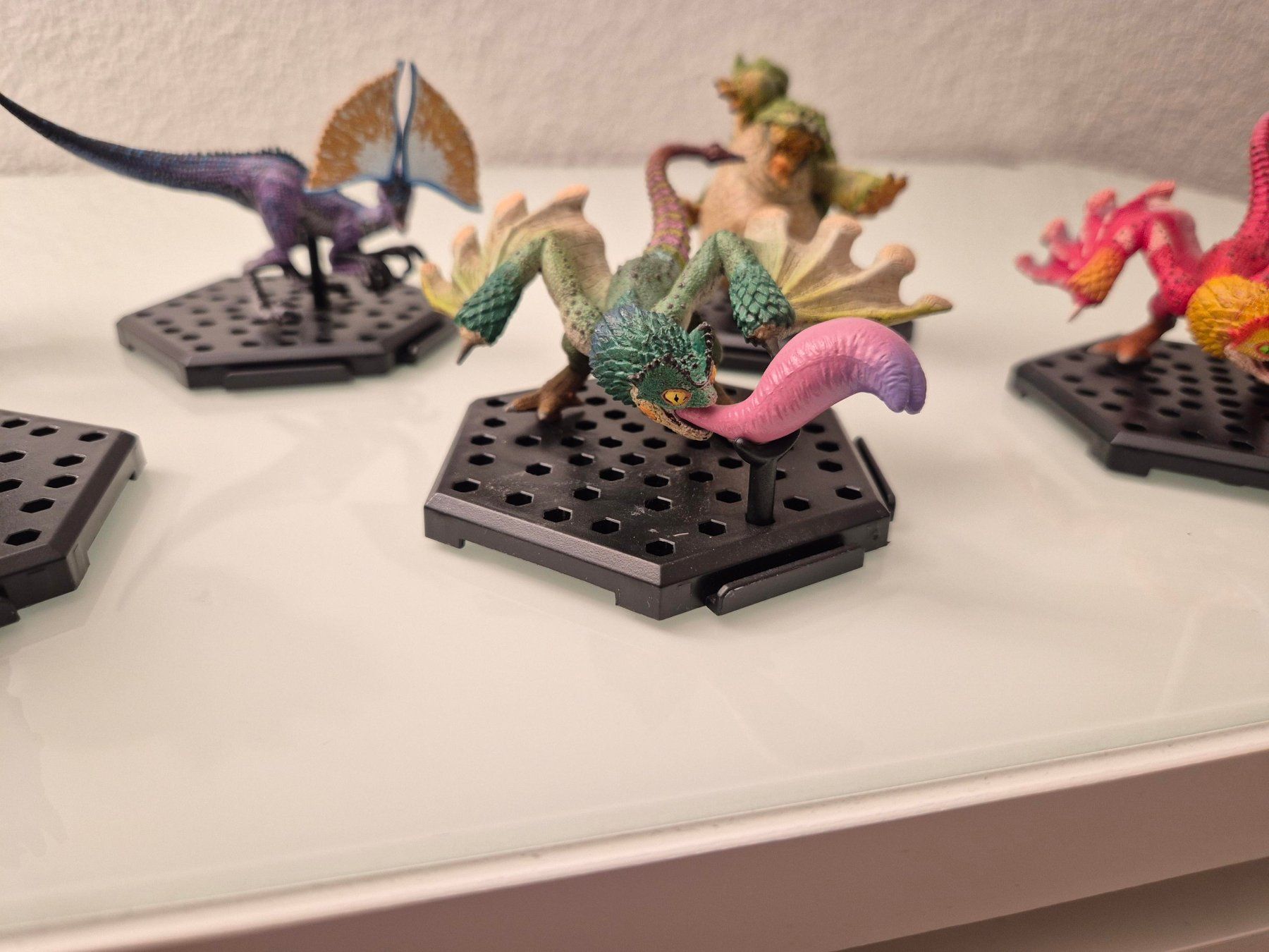 Spielzeuge: Capcom Monster Hunter Figure Builder - Lot de 6 Figurines – Gebraucht aus Fleurier von ken_hv2k 6