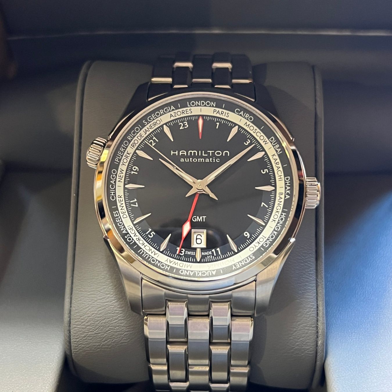 Hamilton Orologi: Hamilton Automatic GMT Full Set H326950 – Usato da Carouge GE venduto da Watchaser