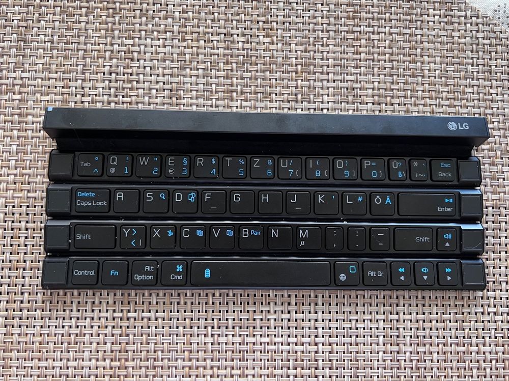 LG Rolly Keyboard (Deutschland Tastatur) (Gebraucht) in Uetikon am See ...