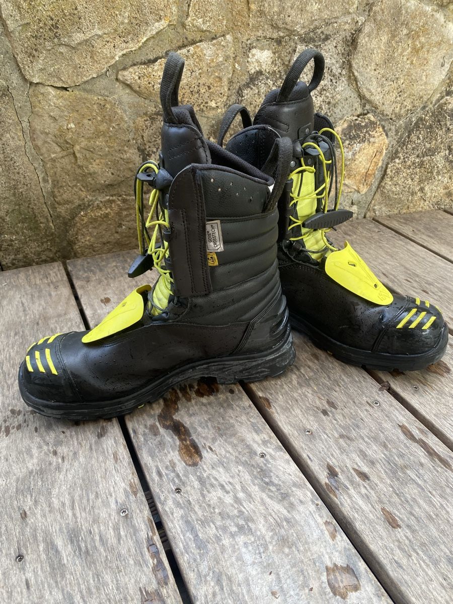 Haix Chaussures hommes: HAIX Fire Eagle - Sportlich leichter Feuerwehrstiefel – D'occasion à Zürich par sam_65np 1