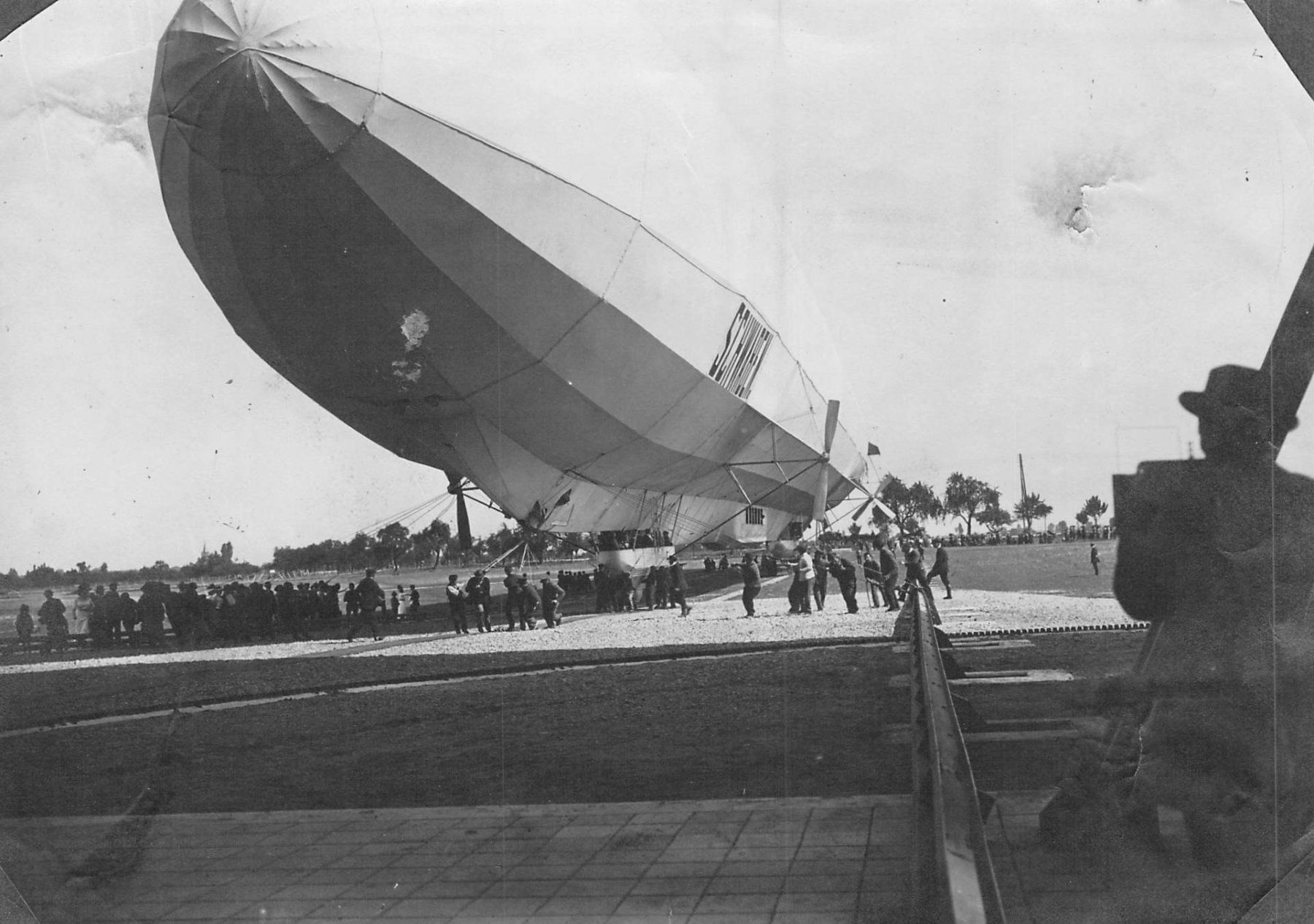 Cartoline postali: ^Zeppelin,Aviatik , Echtfoto – Usato da Reichenburg venduto da Pipo-67