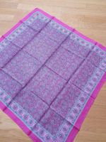 Hübsches Foulard in pink mit Muster