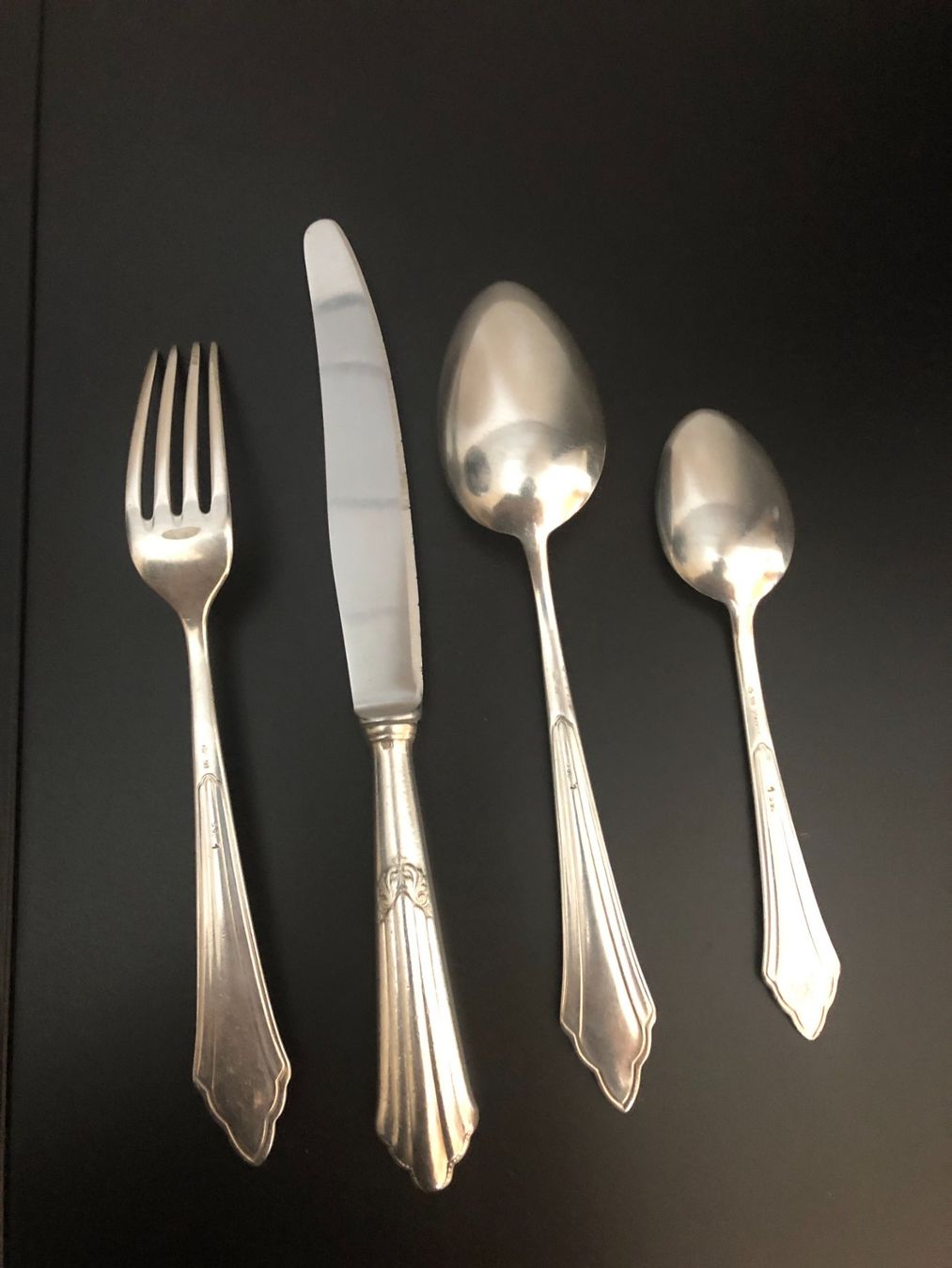 Couverts: Altes versilbertes Besteck-Set, 4-teilig – D'occasion à Samstagern par TAAF 4