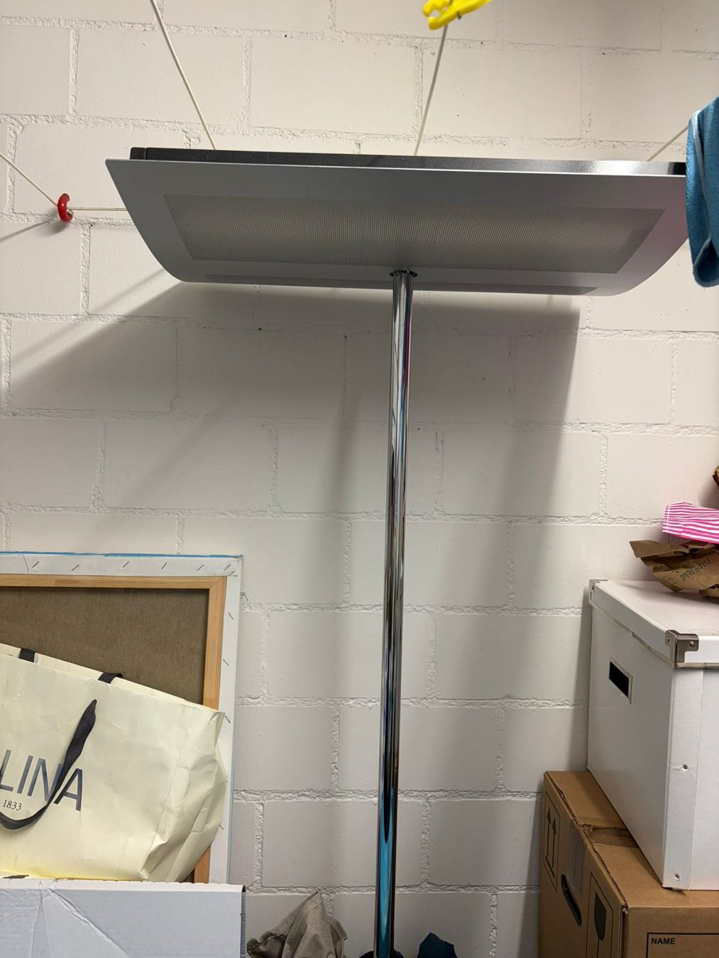 Lampade: Professioneller Büro-Deckenfluter – Usato da Uster venduto da stinagock