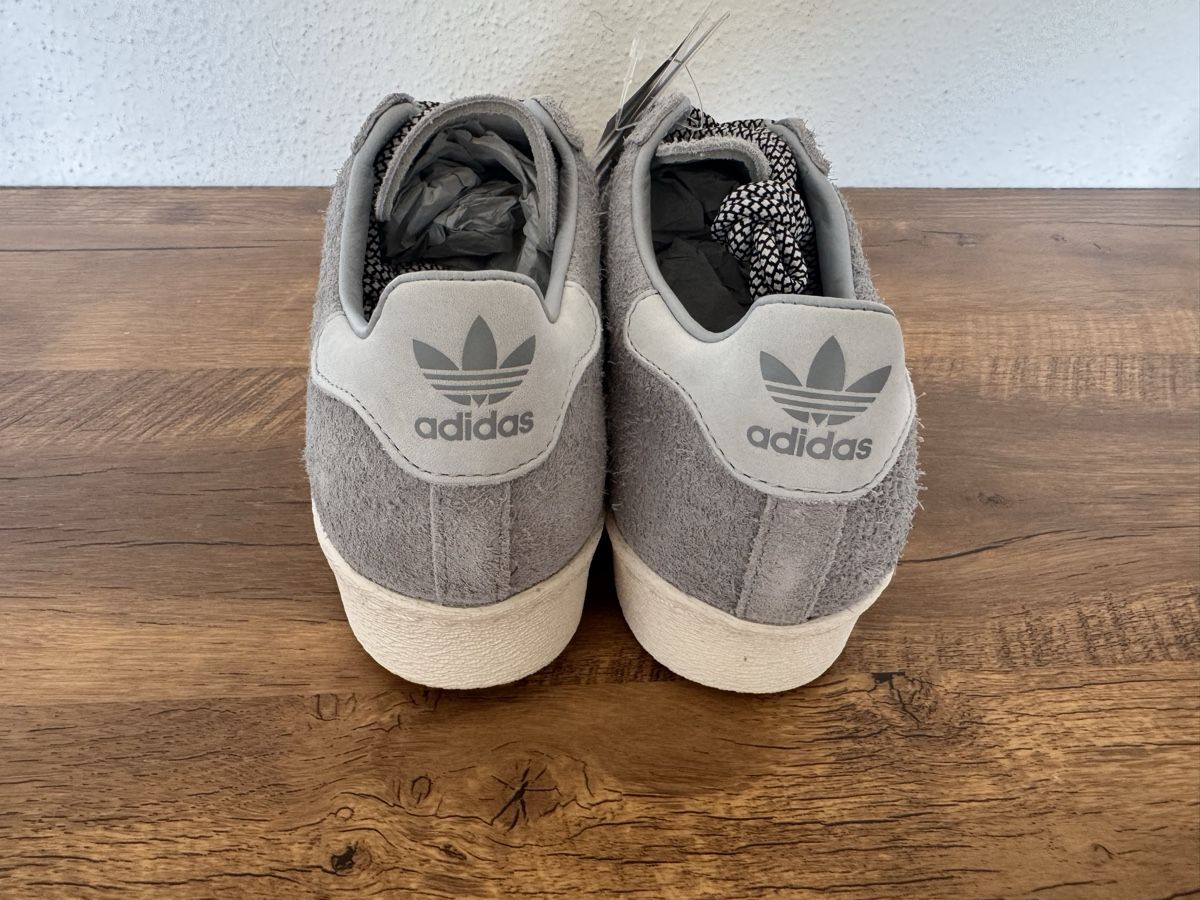 Adidas Scarpe da donna: Baskets Adidas Superstar grises, taille 40 2/3 – Nuovo e nell'imballaggio originale da Brügg BE venduto da Goob 4