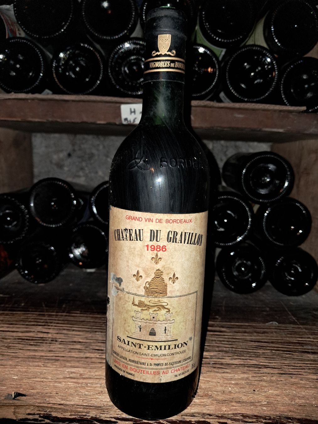 Vino: Château du Gravillon Saint-Émilion 1986 – Nuovo e nell'imballaggio originale da Le locle venduto da juliensaran 1