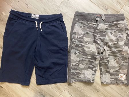 2 coole C&A Sweat Shorts Gr.146 eine Neu