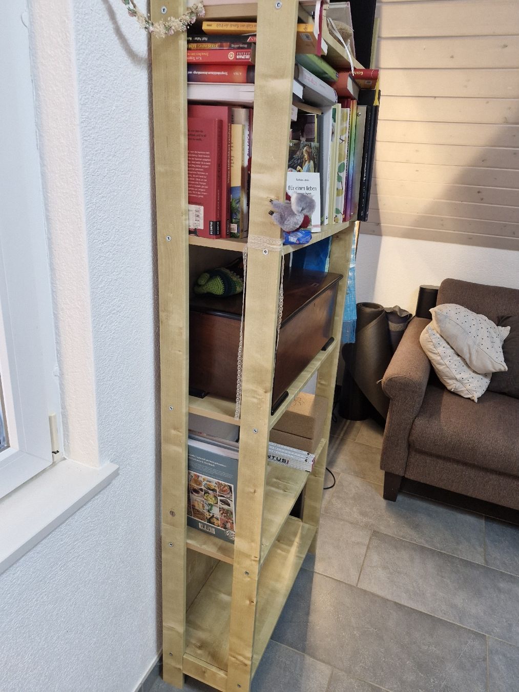 Étagères: Bücherregal – D'occasion à Detligen par ValentinoV 2