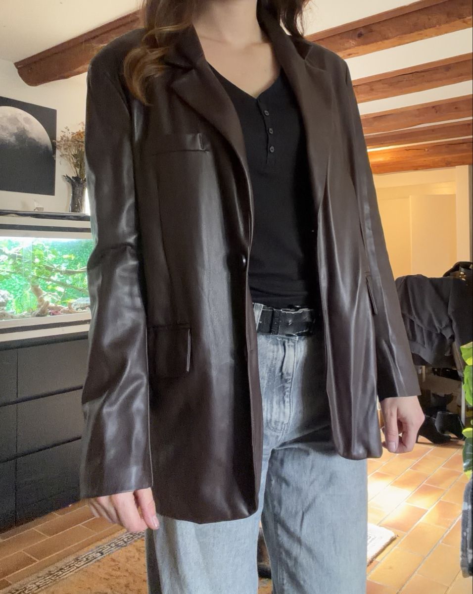 Bershka Giacche: Veste brune bershka – Usato da La Tour-de-Peilz venduto da mar_vgz2 2