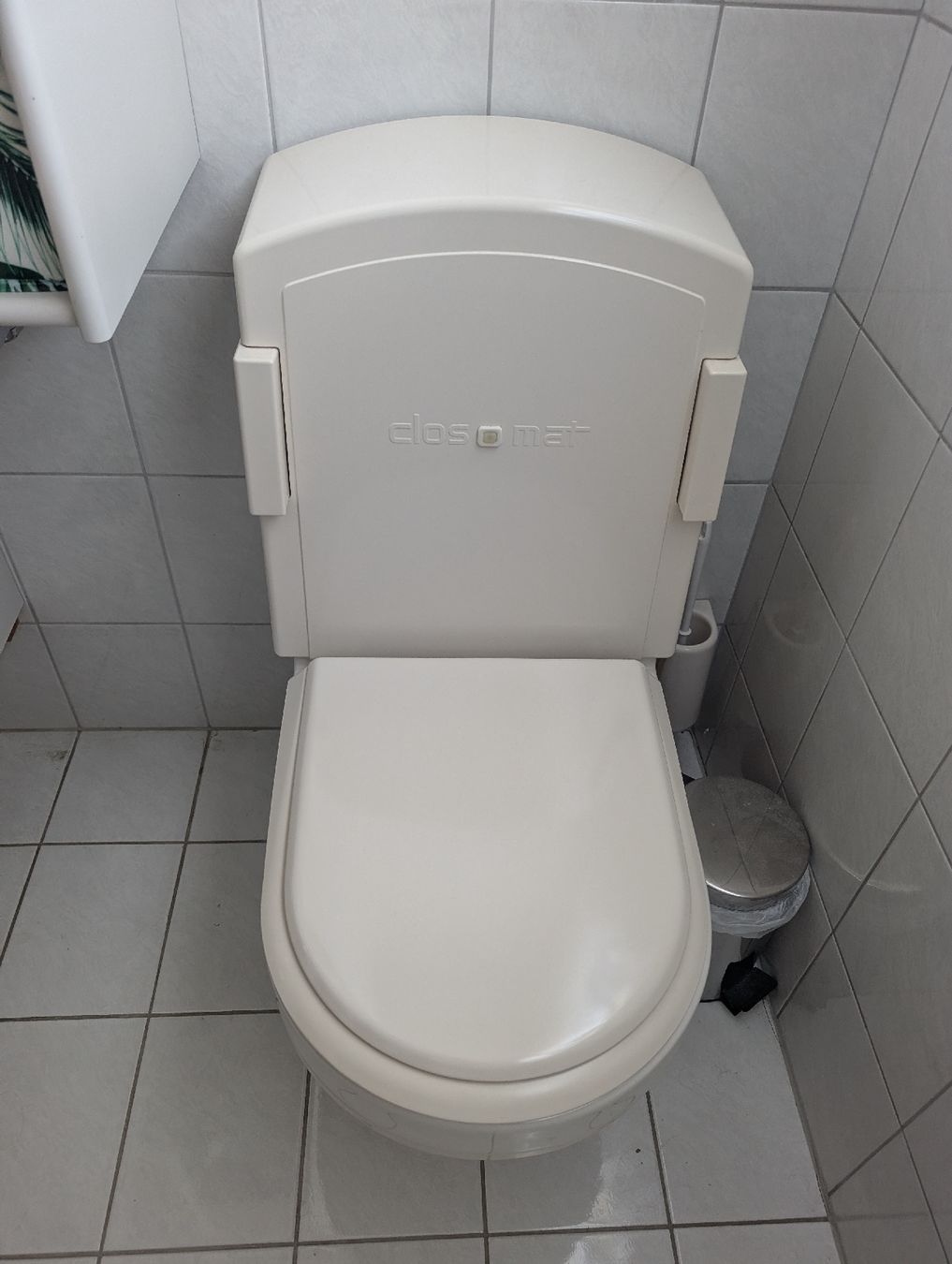WC: Closomat Lima Plus WC Sitz Dusche, eierschalen, guter Zust. – Gebraucht aus Besenbüren von ram_z8pp 2